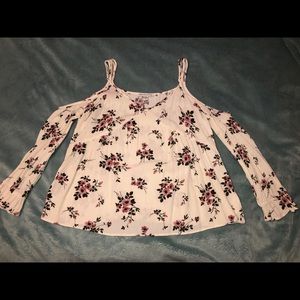 AE Floral Cold Shoulder Top (Great Condition)
